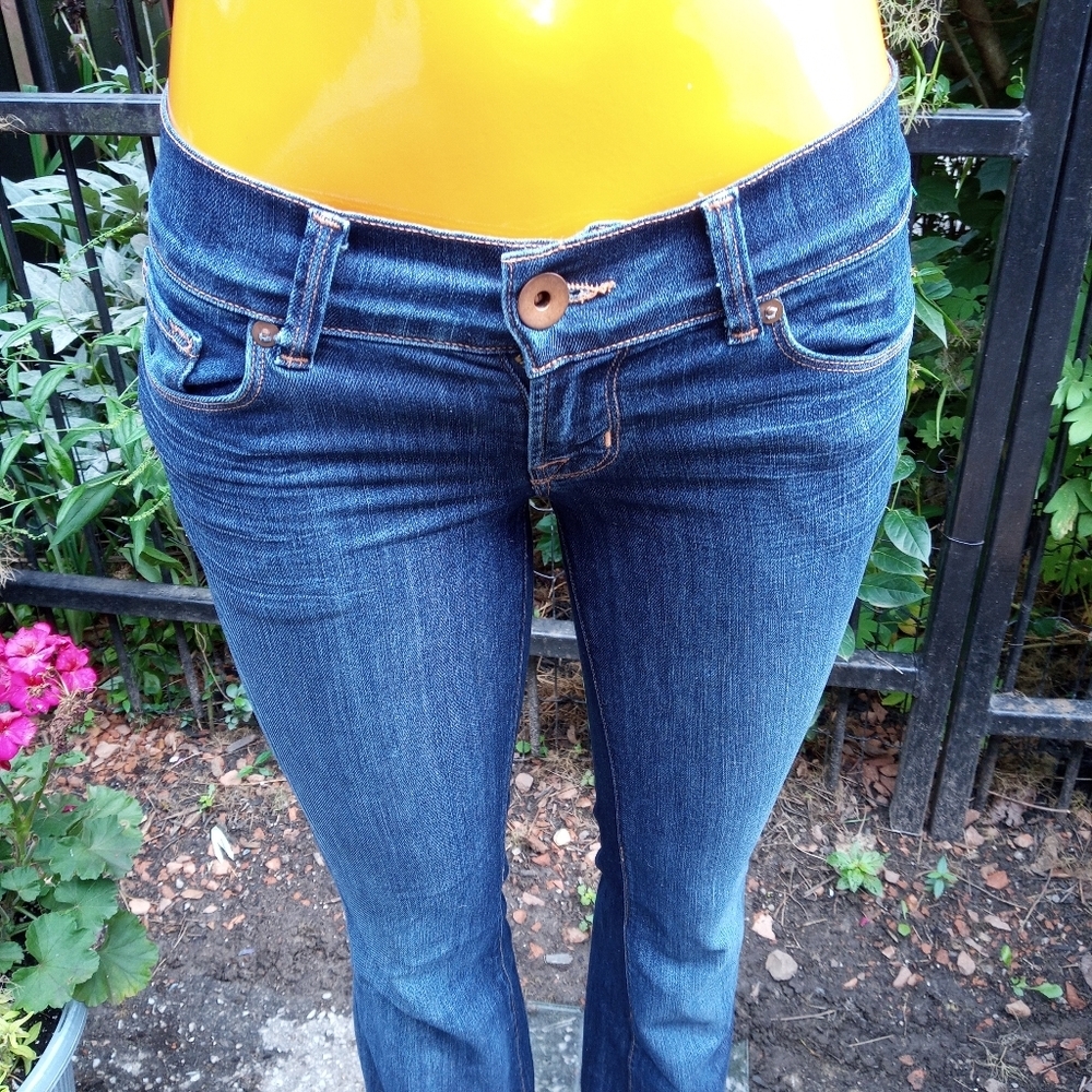 J Brand Bell Bottom jeans size 26 - Picture 3 of 15